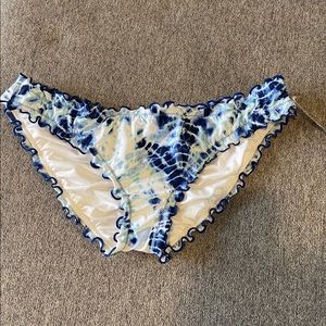 Victoria’s Secret Cheeky Bikini Bottom Size Large